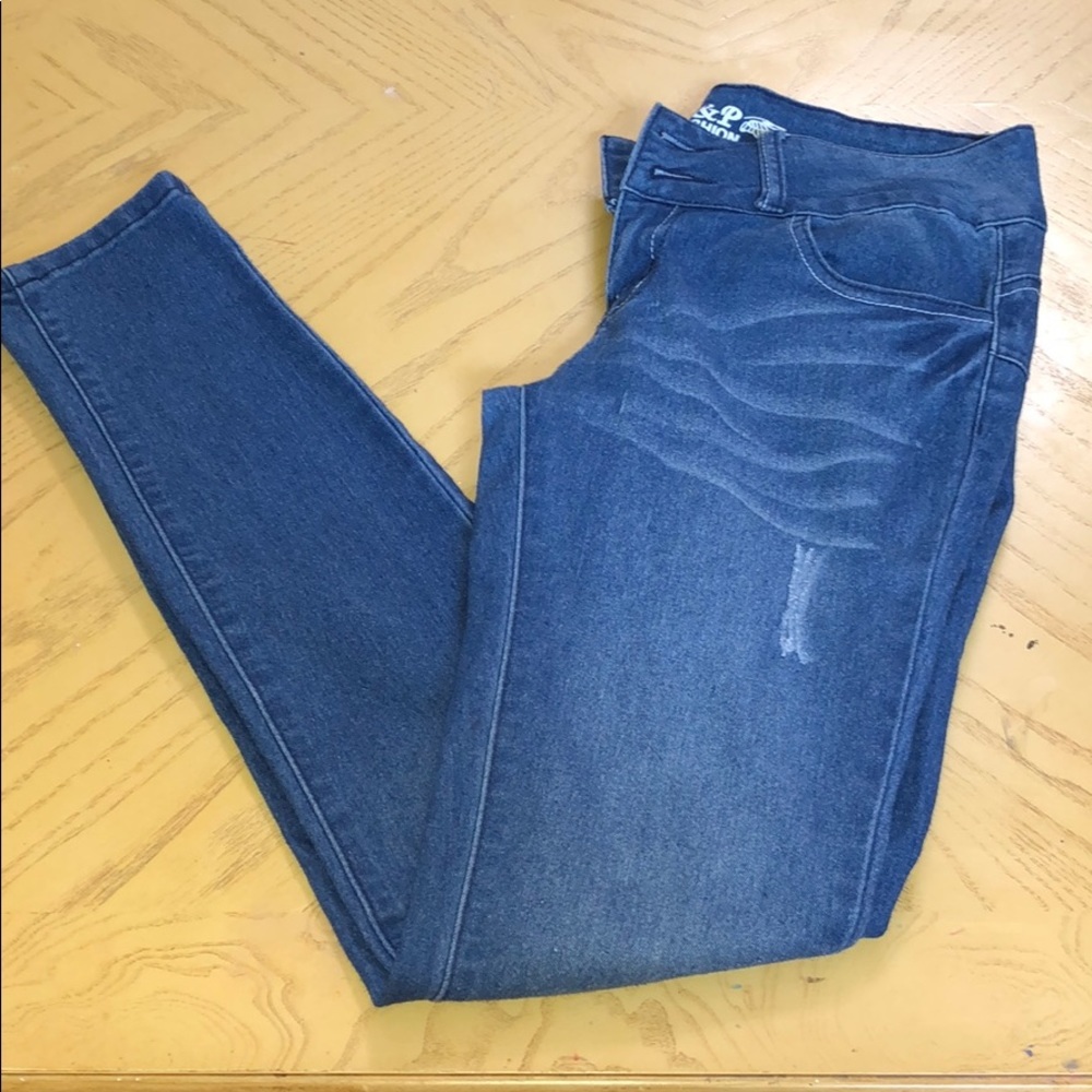 Medium wash high rise jeans - Picture 4 of 4